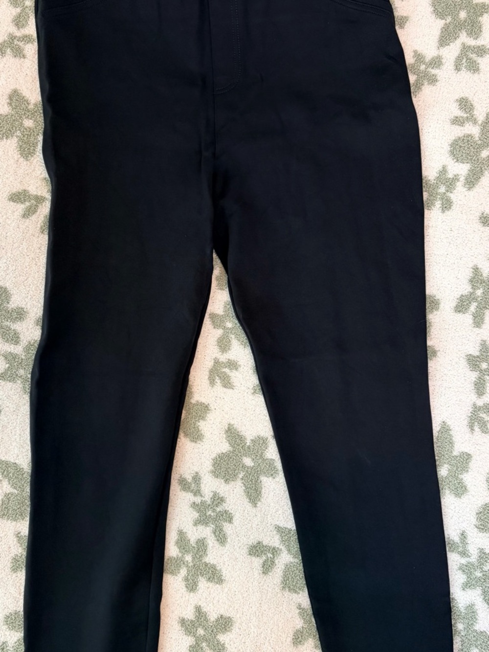 SPANX Black Ankle Cropped Ponte Pants